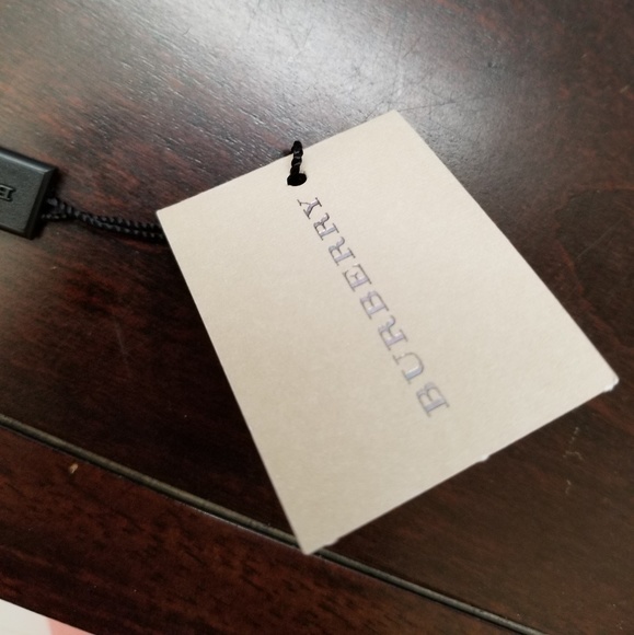 Burberry pink checkered cashmere scarf - Picture 6 of 6